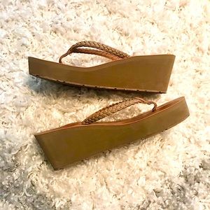☀️Flojos Tan Wedge Flip Flops